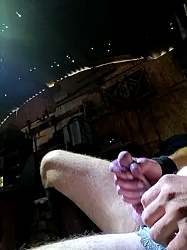 Snapshot of Canuseemeray chatting on 12.21.25 Canuseemeray online show from 12.21.25