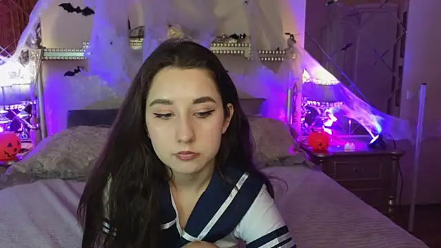 Eva Maller online show from 10.17.25