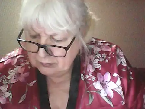Alexia64231 online show from 04.29.26