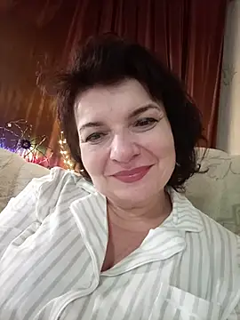 Snapshot of LedyNika chatting on 12.04.25 LedyNika online show from 12.04.25