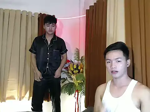 hot emman online show from 02.23.26