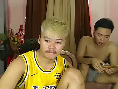 hot emman online show from 04.24.26