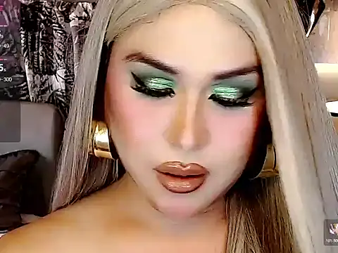 Snapshot of Pukesavurrat chatting on 03.27.26 Pukesavurrat online show from 03.27.26