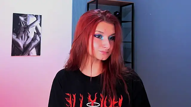 Snapshot of NightOpal chatting on 09.14.25 NightOpal online show from 09.14.25