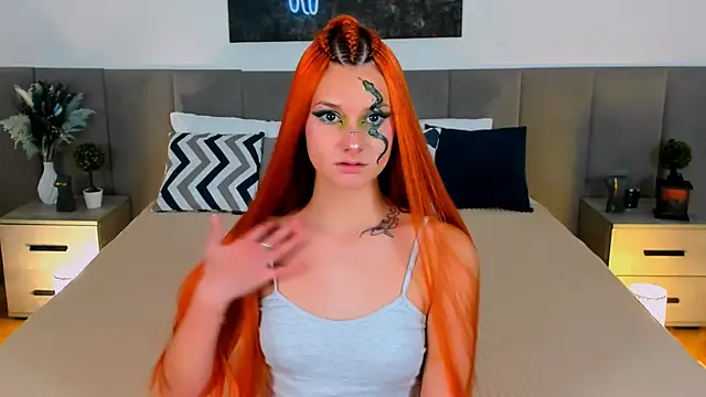 Snapshot of NightOpal chatting on 09.26.25 NightOpal online show from 09.26.25