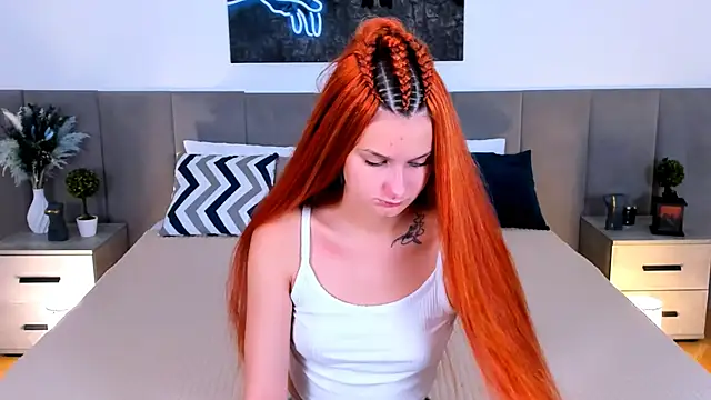 Snapshot of NightOpal chatting on 09.28.25 NightOpal online show from 09.28.25