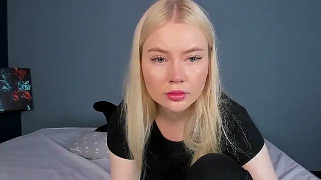 Lillie Berry online show from 06.06.26