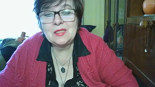 Snapshot of VeronicaGold511 chatting on 02.06.26 VeronicaGold511 online show from 02.06.26