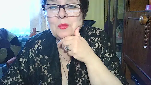 Snapshot of VeronicaGold511 chatting on 03.16.26 VeronicaGold511 online show from 03.16.26