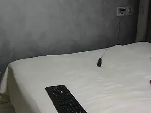 Snapshot of Babysex32 chatting on 12.13.25 Babysex32 online show from 12.13.25