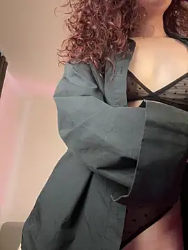 Lunna reed online show from 10.04.25