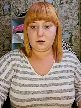 Snapshot of Miss_tits2025 chatting on 10.31.25 Miss tits2025 online show from 10.31.25