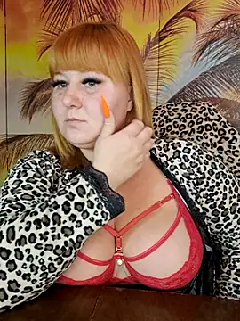 Snapshot of Miss_tits2025 chatting on 12.04.25 Miss tits2025 online show from 12.04.25