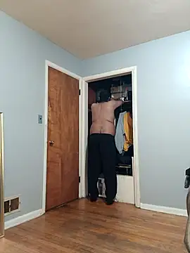 Snapshot of funandfreakyguy_97 chatting on 12.22.25 funandfreakyguy 97 online show from 12.22.25