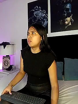 VioletaBliss1 online show from 10.25.25