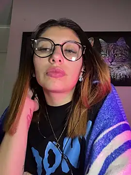 Snapshot of AriaBliss- chatting on 10.14.25 AriaBliss- online show from 10.14.25