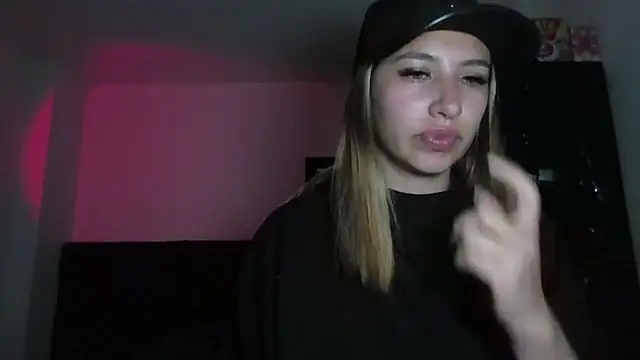 Snapshot of AriaBliss- chatting on 01.11.26 AriaBliss- online show from 01.11.26