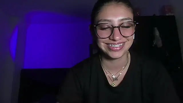 Snapshot of AriaBliss- chatting on 01.16.26 AriaBliss- online show from 01.16.26