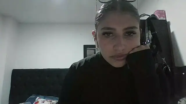 Snapshot of AriaBliss- chatting on 01.18.26 AriaBliss- online show from 01.18.26