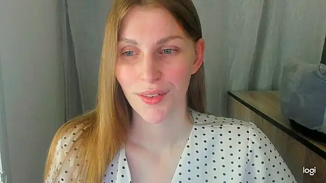 JuliaMuuun online show from 06.22.26