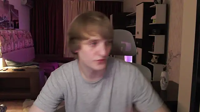 Snapshot of Playersuperstar chatting on 11.17.25 Playersuperstar online show from 11.17.25