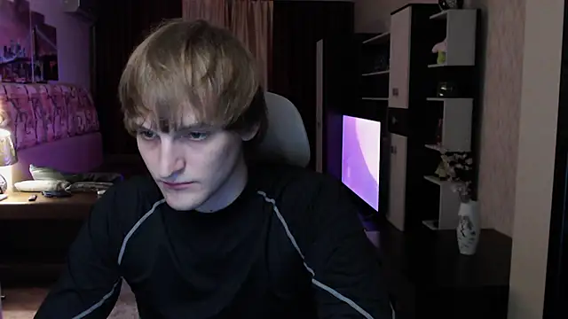 Snapshot of Playersuperstar chatting on 11.18.25 Playersuperstar online show from 11.18.25