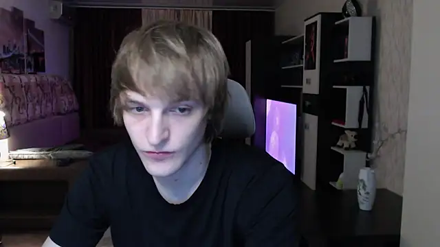 Snapshot of Playersuperstar chatting on 12.20.25 Playersuperstar online show from 12.20.25