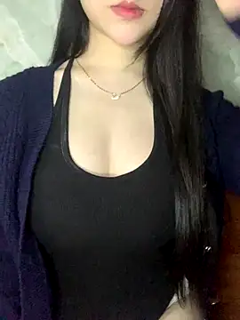 Lyly11 online show from 12.19.25