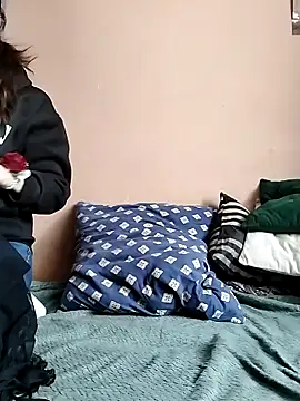 Snapshot of HardCouple33 chatting on 02.16.26 HardCouple33 online show from 02.16.26