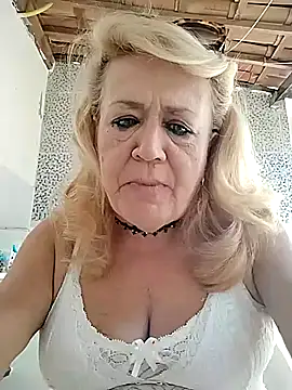 Belladama61 online show from 10.14.25