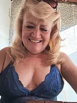Snapshot of Belladama61 chatting on 07.05.26 Belladama61 online show from 07.05.26