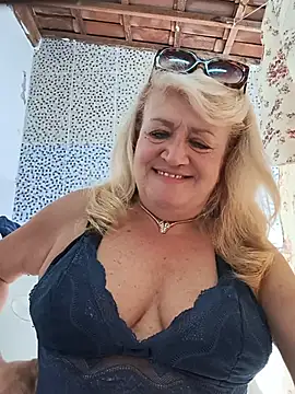 Snapshot of Belladama61 chatting on 07.19.26 Belladama61 online show from 07.19.26