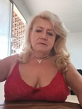 Snapshot of Belladama61 chatting on 07.20.26 Belladama61 online show from 07.20.26