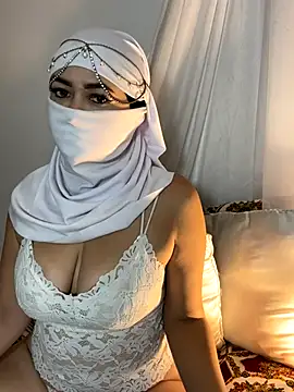 Amyraa  online show from 11.06.25