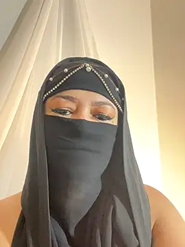 Amyraa  online show from 11.19.25