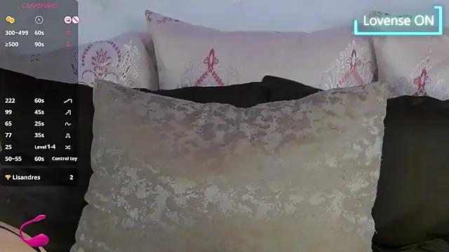 Snapshot of BellaKarma chatting on 11.29.25 BellaKarma online show from 11.29.25