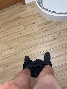 Snapshot of cumshot_foryou chatting on 12.13.25 cumshot foryou online show from 12.13.25