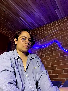 Snapshot of alejandra_prk26 chatting on 09.21.25 alejandra prk26 online show from 09.21.25