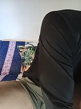 Snapshot of Enzo-wolf33 chatting on 06.16.26 Enzo-wolf33 online show from 06.16.26