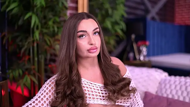 MillaSerene online show from 02.06.26