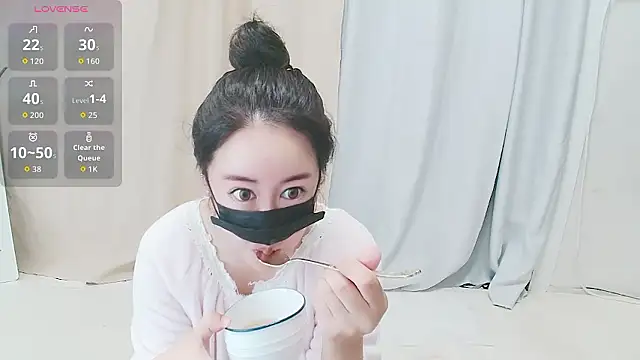 Anna-03 online show from 10.14.25