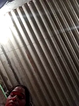 MISS LOVE 001 online show from 01.31.26