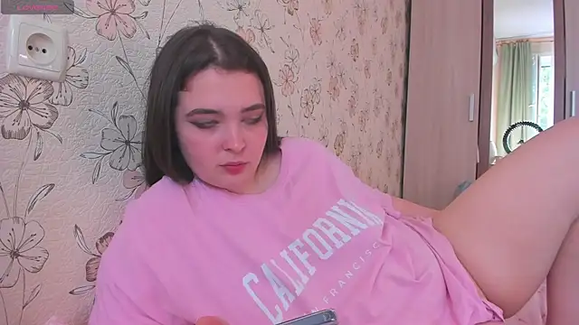 Alice next door online show from 06.05.26