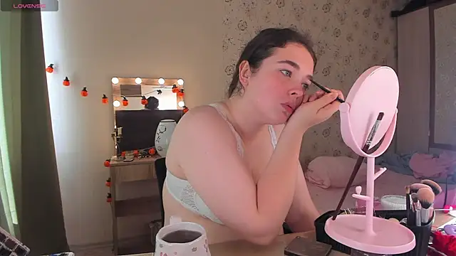 Alice next door online show from 07.21.26