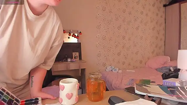 Alice next door online show from 07.22.26