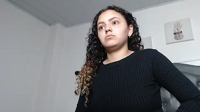 Giia Monroe online show from 01.12.26