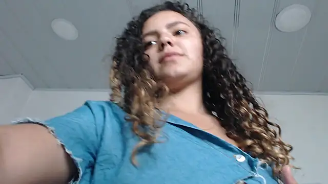 Giia Monroe online show from 02.01.26