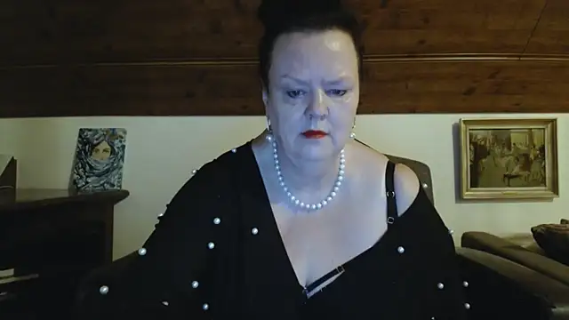 TiffanyMature online show from 05.03.26