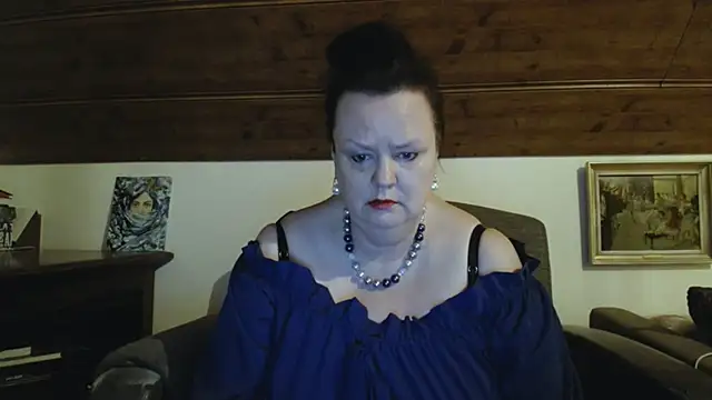 TiffanyMature online show from 05.04.26