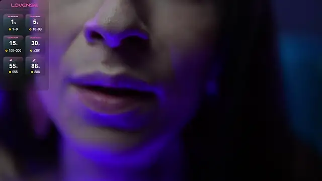 Snapshot of RubyRosa chatting on 09.08.25 RubyRosa online show from 09.08.25